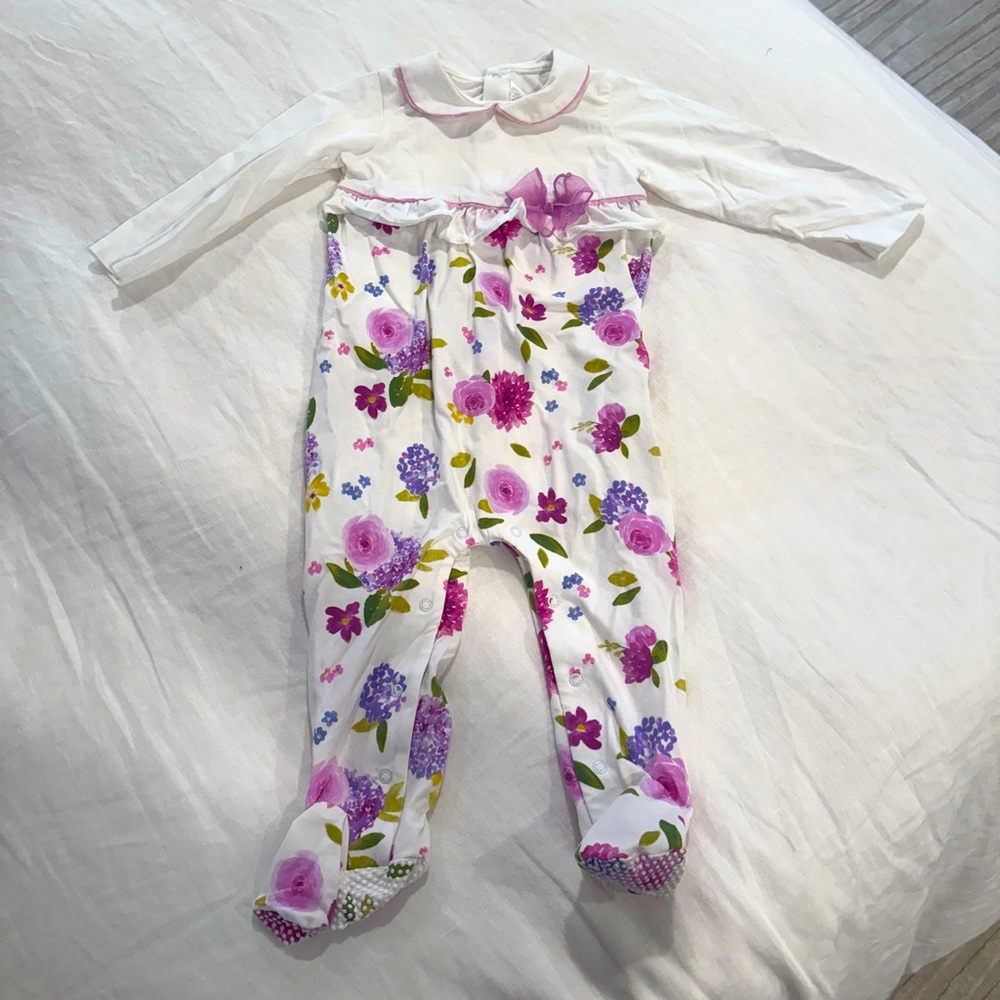 Like new!! Mayoral 12 months worn once. No stains!
